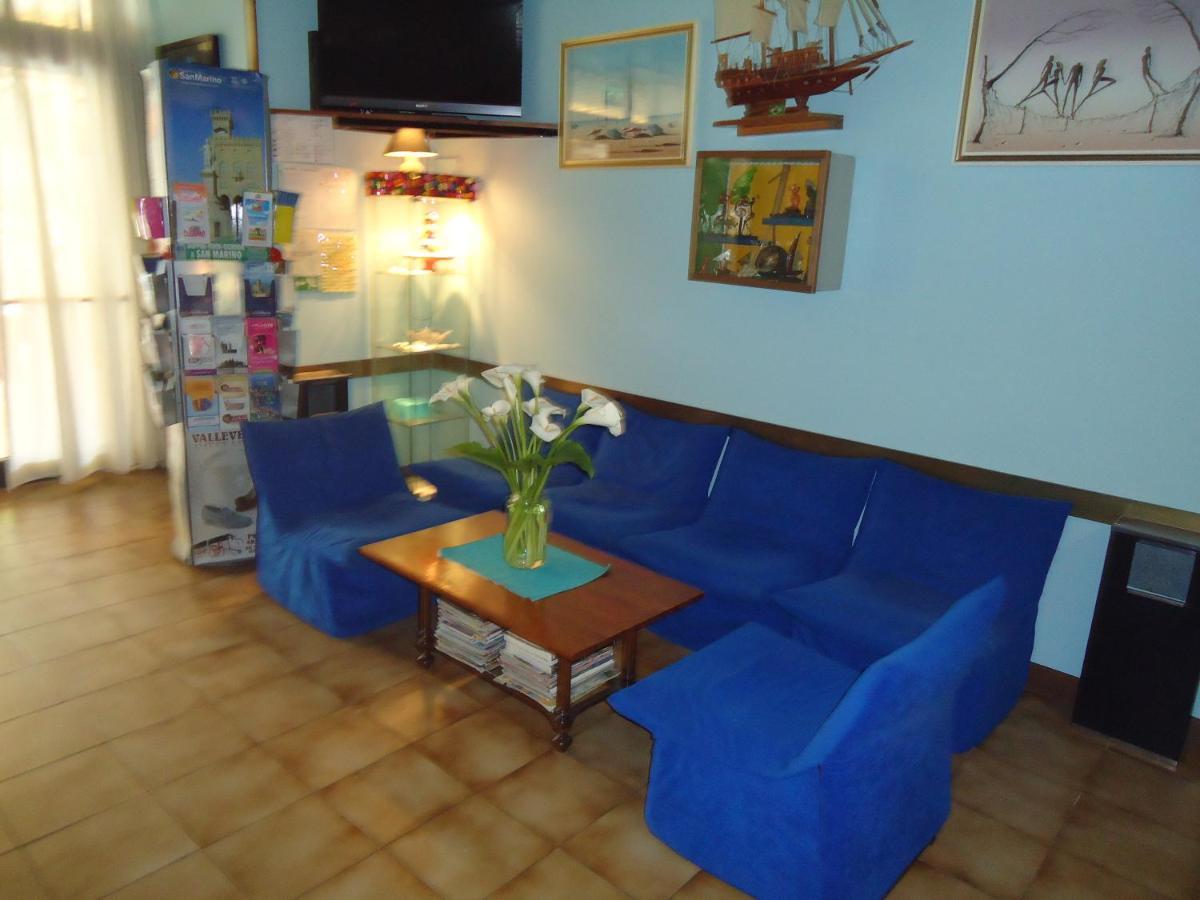 Hotel Castellani Римини Екстериор снимка